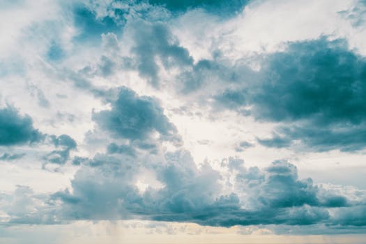 Quick Comparison Table: Hostinger vs Cloudways 2026